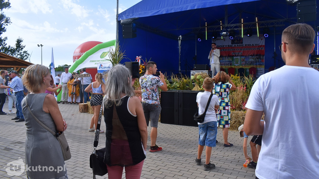 Odzyskanie praw miejskich i dożynki w Dąbrowicach