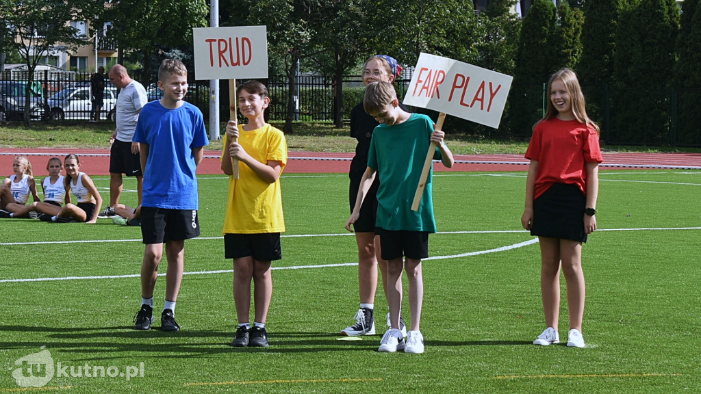 Rozpoczęcie roku szkolnego w SP nr 9 w Kutnie