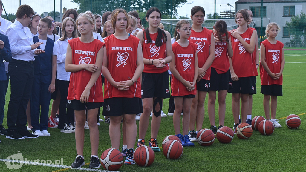 Rozpoczęcie roku szkolnego w SP nr 9 w Kutnie