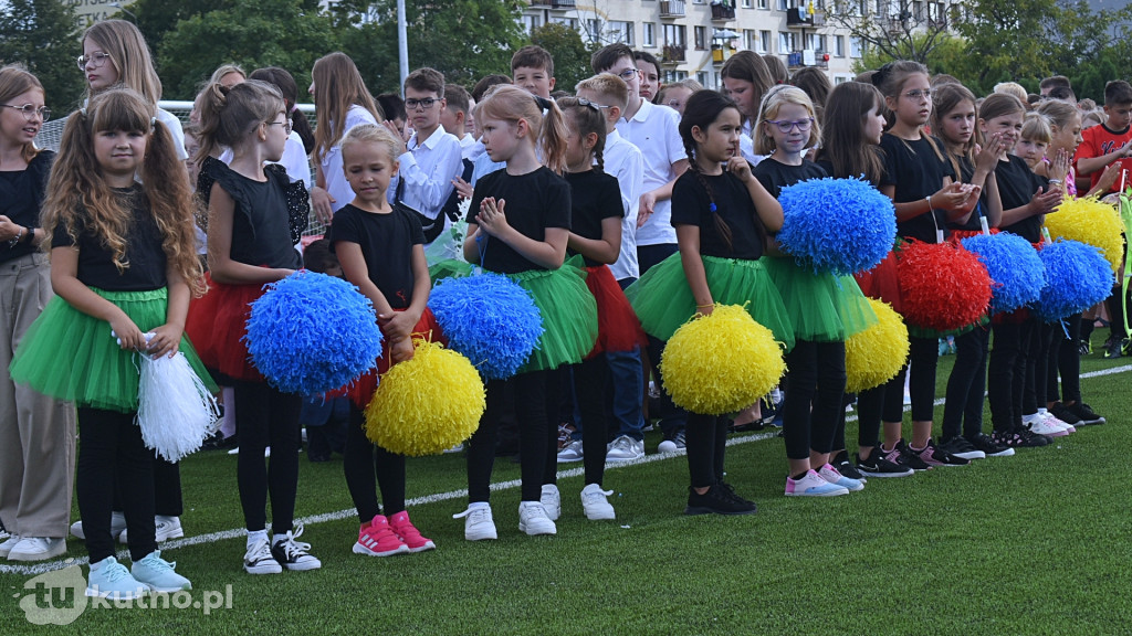Rozpoczęcie roku szkolnego w SP nr 9 w Kutnie
