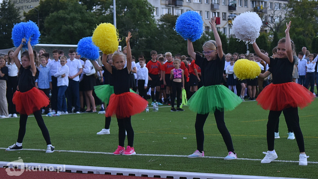 Rozpoczęcie roku szkolnego w SP nr 9 w Kutnie