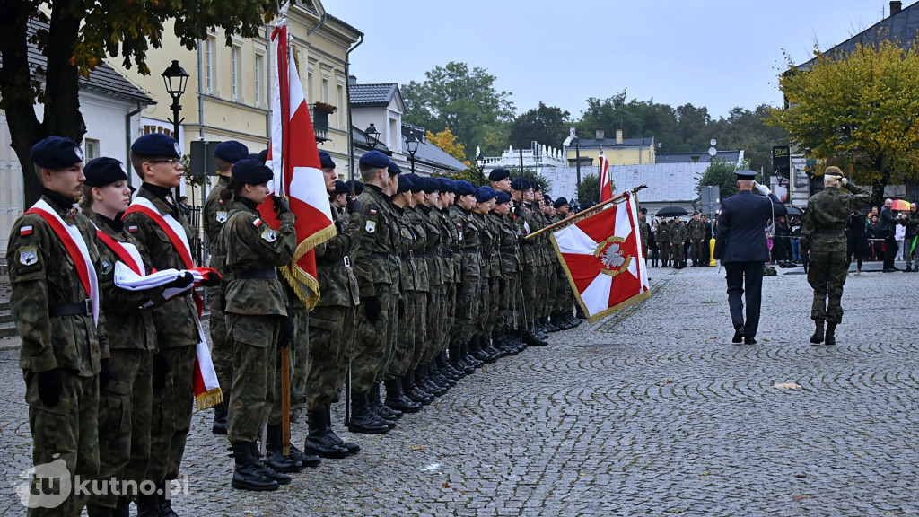 Przysięga i pokazy kadetów liceów mundurowych