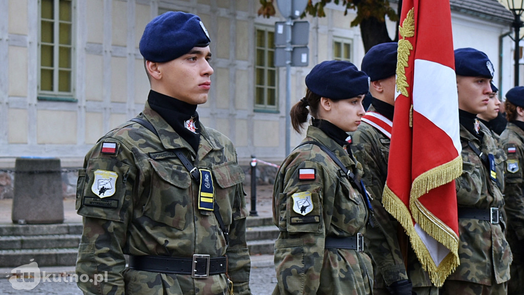 Przysięga i pokazy kadetów liceów mundurowych