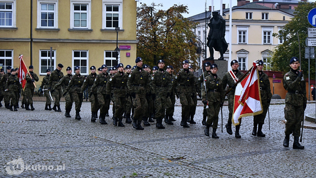 Przysięga i pokazy kadetów liceów mundurowych