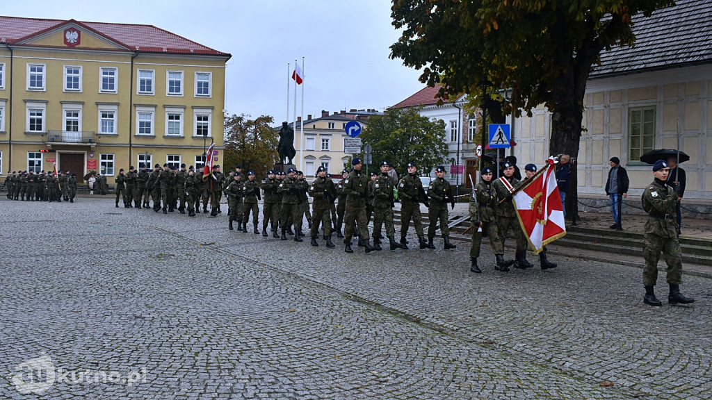 Przysięga i pokazy kadetów liceów mundurowych