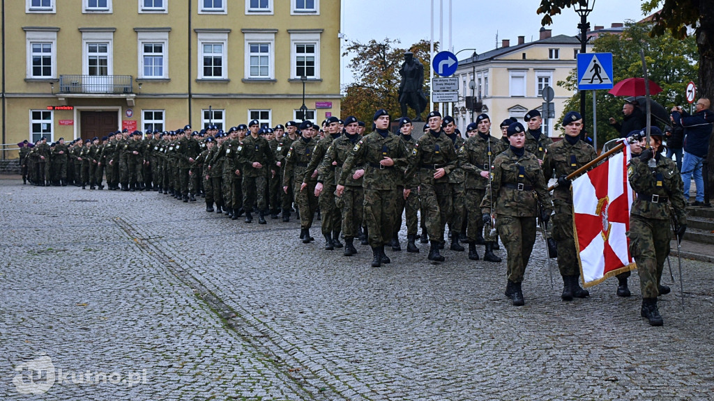 Przysięga i pokazy kadetów liceów mundurowych