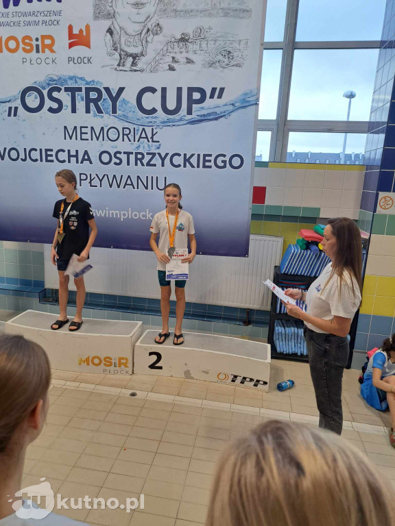 UKS Delfinek Kutno z workiem medali