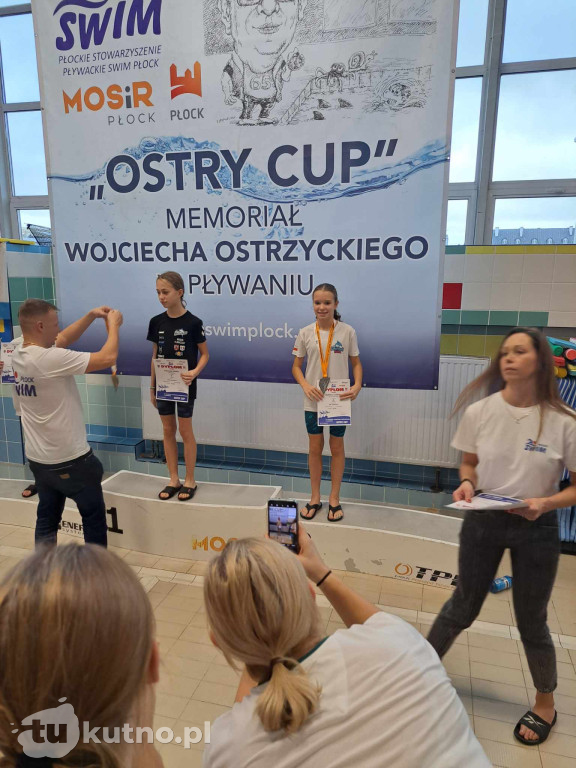 UKS Delfinek Kutno z workiem medali