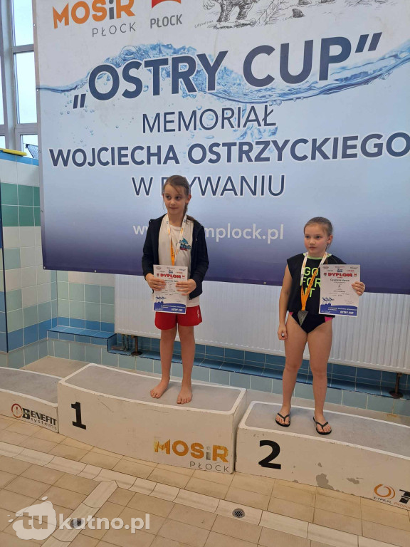 UKS Delfinek Kutno z workiem medali