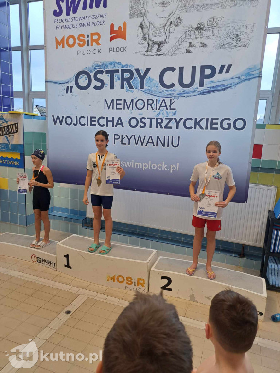 UKS Delfinek Kutno z workiem medali