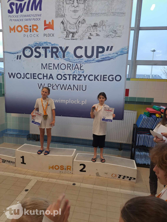 UKS Delfinek Kutno z workiem medali