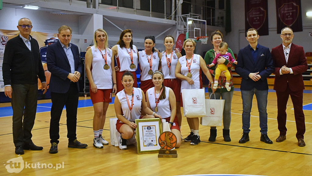 Nauczyciele-koszykarze rozegrali turniej w Kutnie