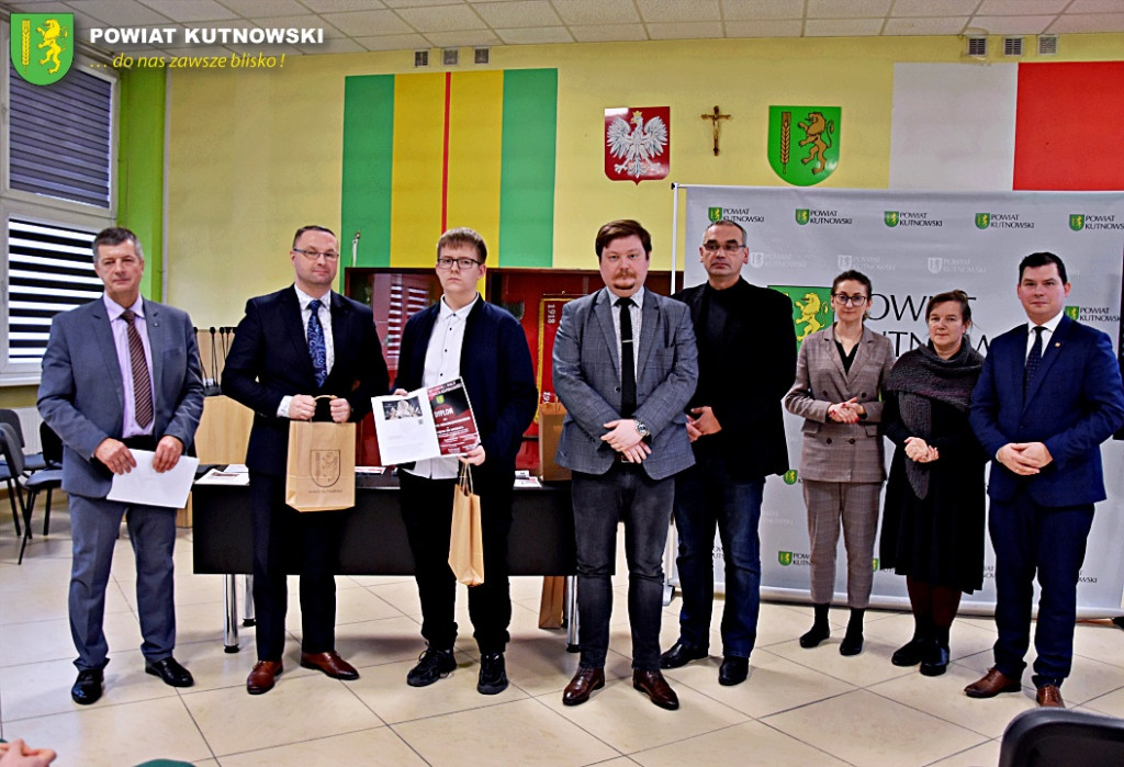 Powiatowy konkurs z okazji Święta Niepodległości
