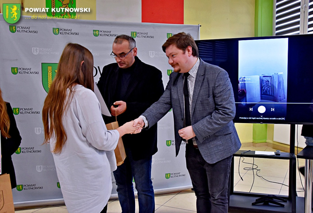 Powiatowy konkurs z okazji Święta Niepodległości