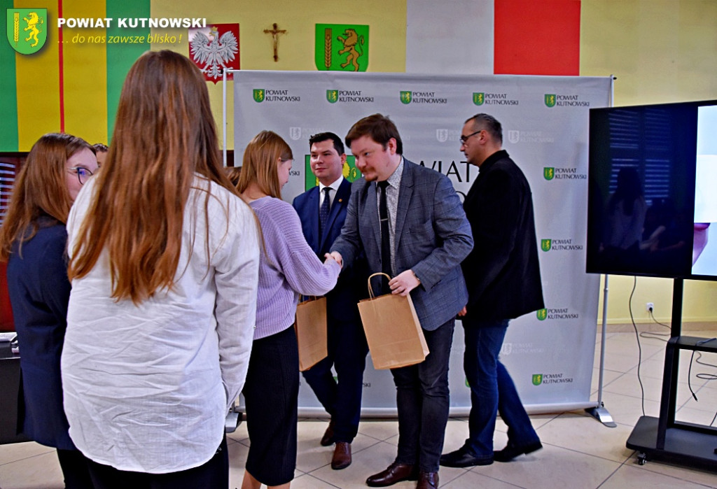 Powiatowy konkurs z okazji Święta Niepodległości