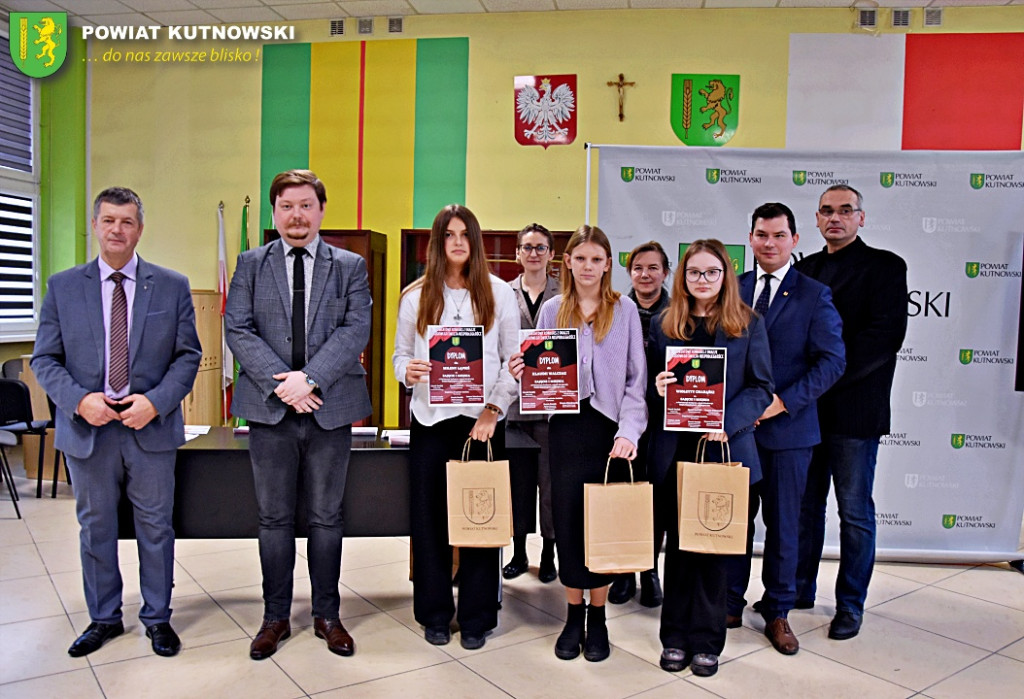 Powiatowy konkurs z okazji Święta Niepodległości