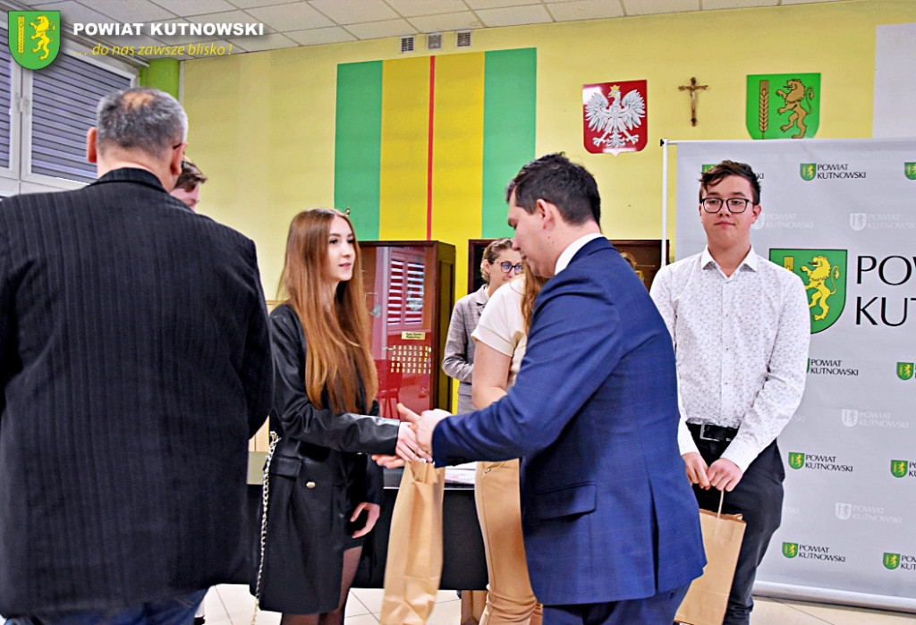 Powiatowy konkurs z okazji Święta Niepodległości