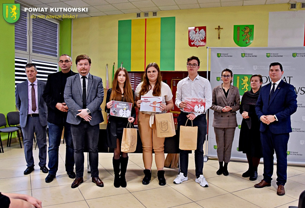 Powiatowy konkurs z okazji Święta Niepodległości