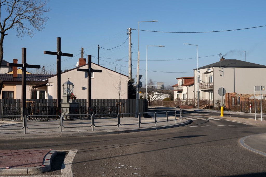 Nowe rondo w miejscowości Dobrzelin
