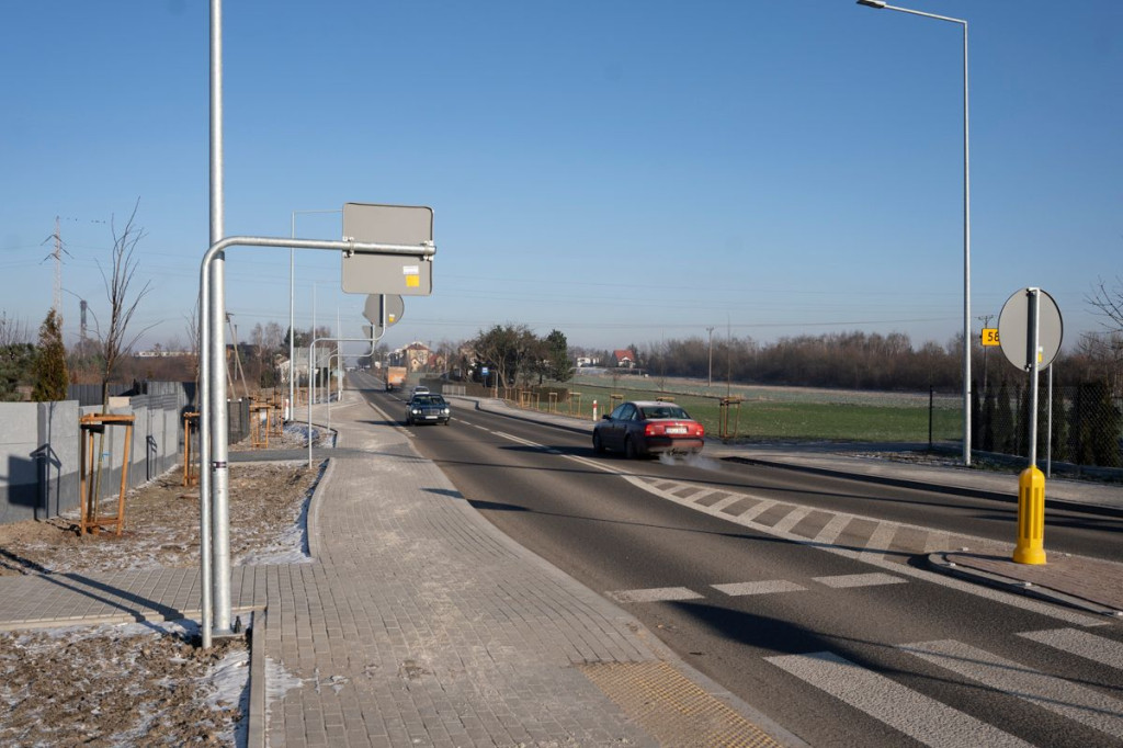Nowe rondo w miejscowości Dobrzelin