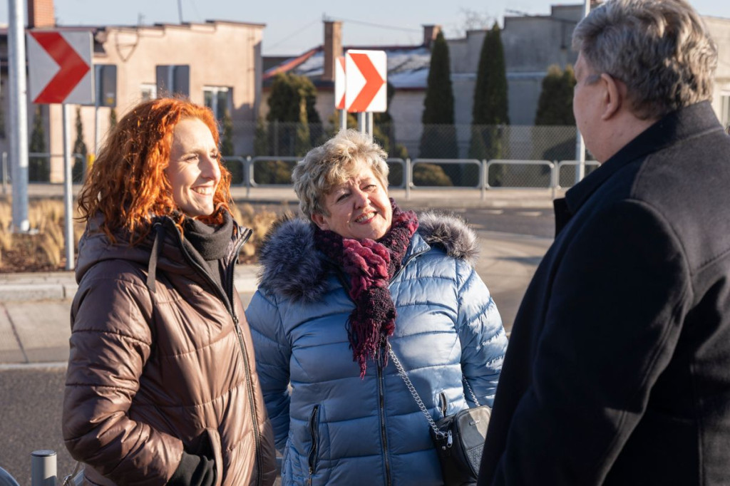 Nowe rondo w miejscowości Dobrzelin