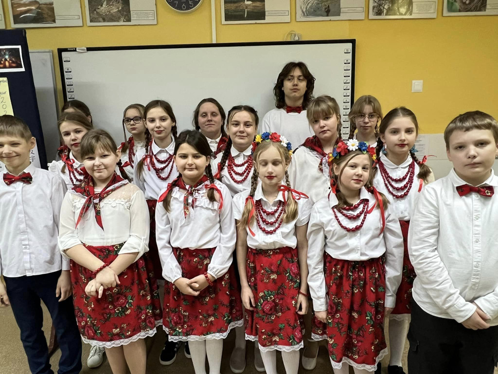 Wizyta gości z Hongkongu w SP we Wroczynach