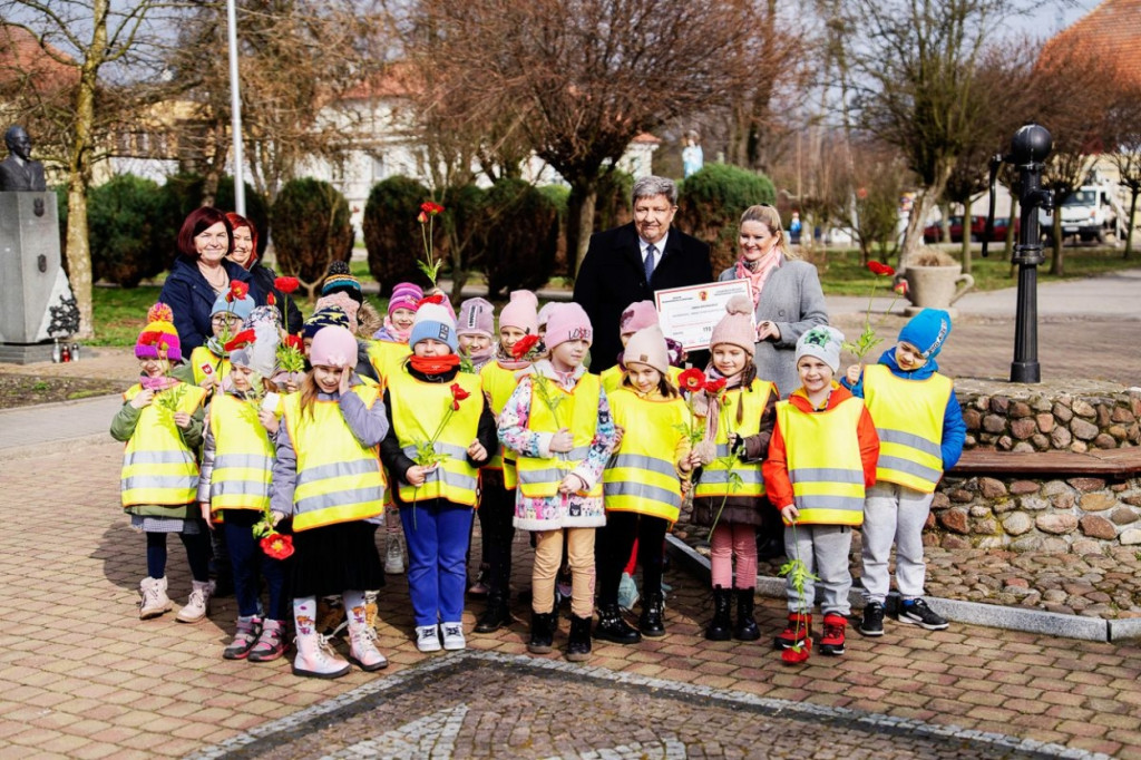 Wizyta marszałka w Dąbrowicach i Krośniewicach