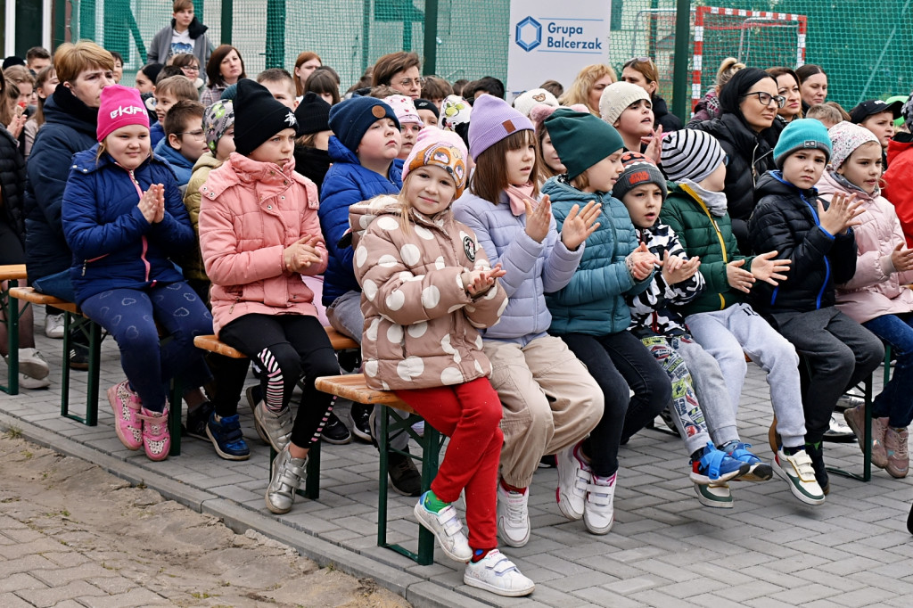 Uroczyste otwarcie boiska w Łaniętach