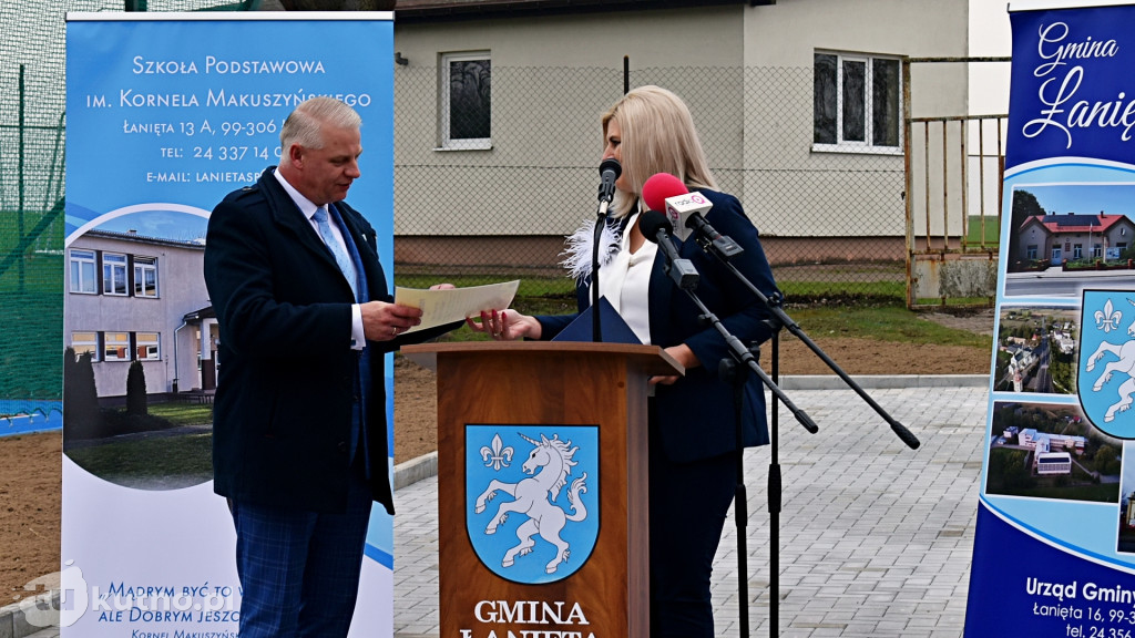 Uroczyste otwarcie boiska w Łaniętach