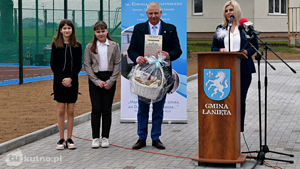 Uroczyste otwarcie boiska w Łaniętach