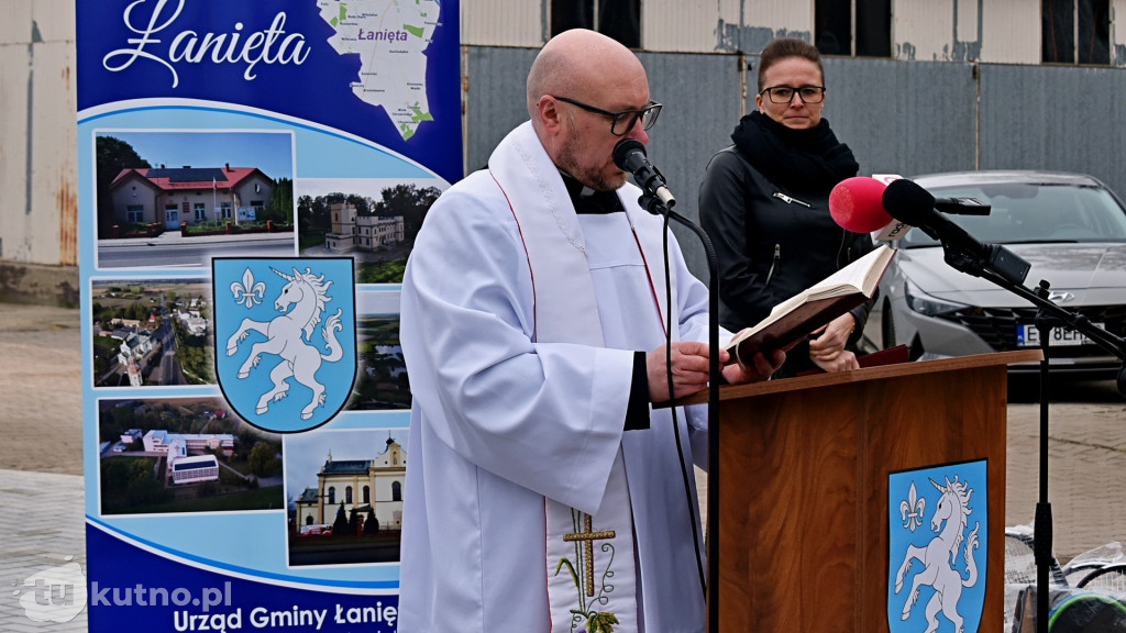 Uroczyste otwarcie boiska w Łaniętach