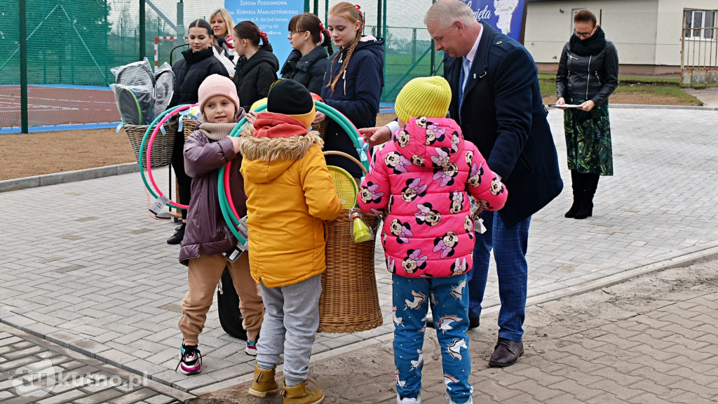 Uroczyste otwarcie boiska w Łaniętach