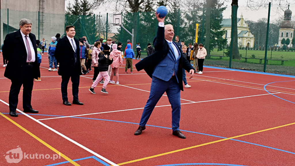 Uroczyste otwarcie boiska w Łaniętach