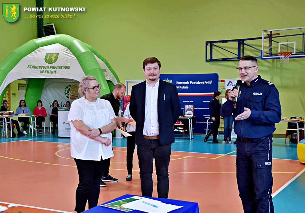 Piknik „Bądź bezpieczny i widoczny na drodze”