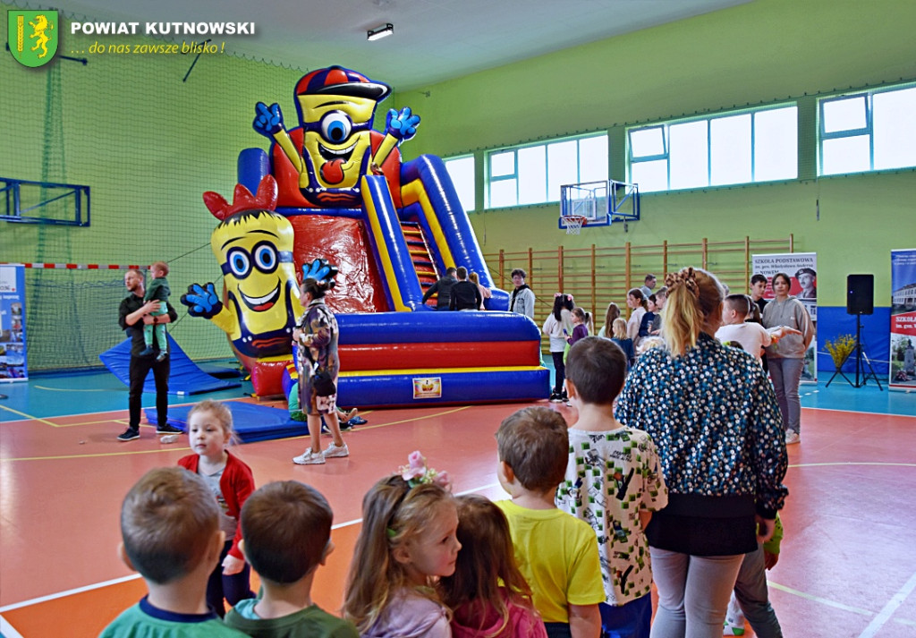 Piknik „Bądź bezpieczny i widoczny na drodze”