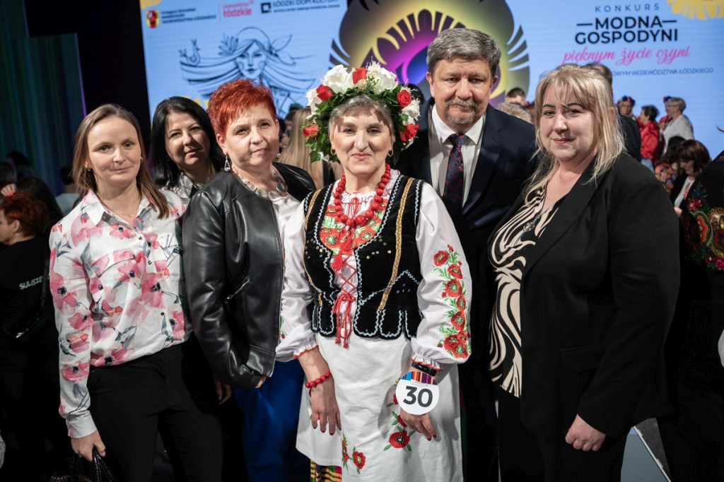 Modna gospodyni pięknym życie czyni