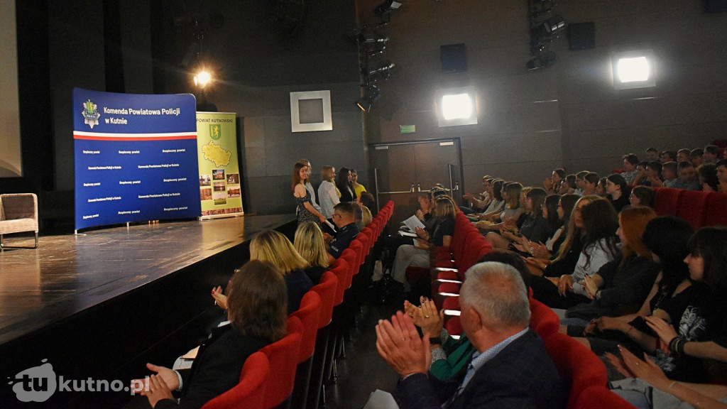 Debata społeczna 