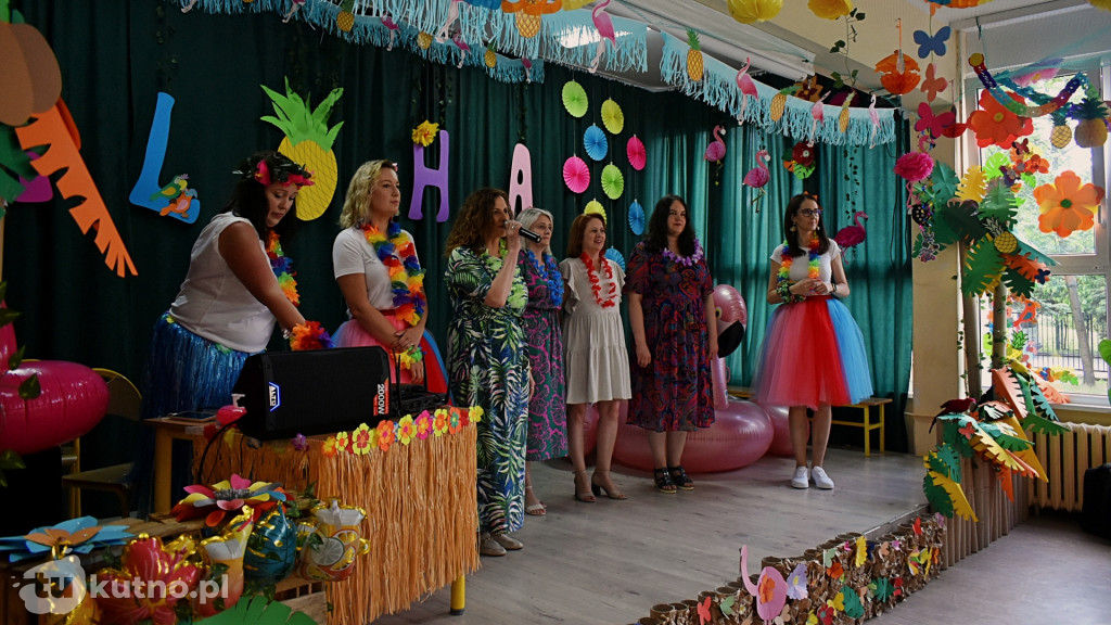 Hawajska impreza w kutnowskiej Dziewiątce