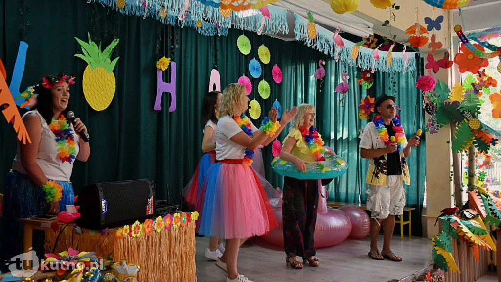 Hawajska impreza w kutnowskiej Dziewiątce