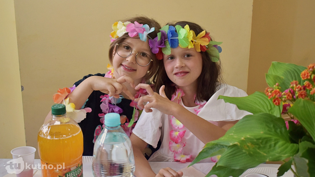 Hawajska impreza w kutnowskiej Dziewiątce