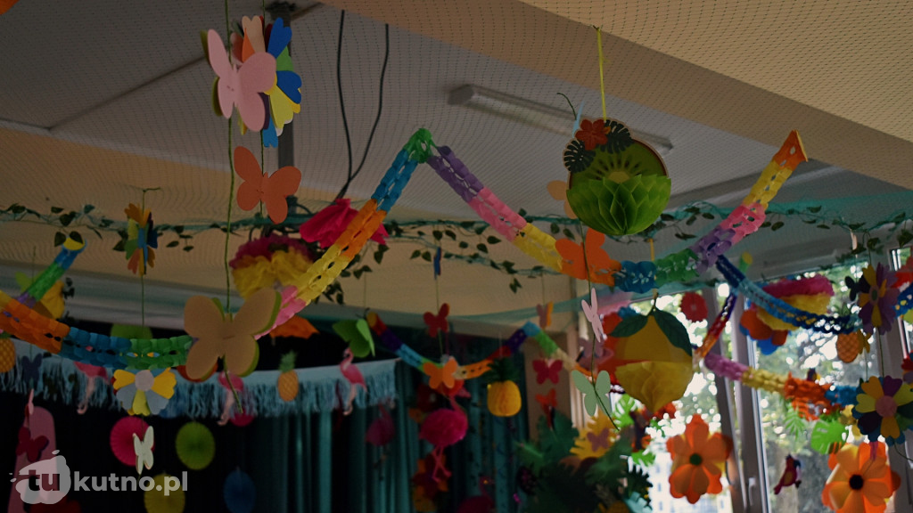 Hawajska impreza w kutnowskiej Dziewiątce