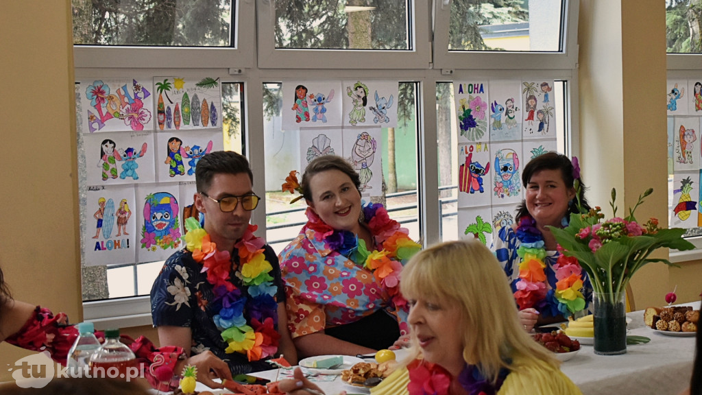 Hawajska impreza w kutnowskiej Dziewiątce