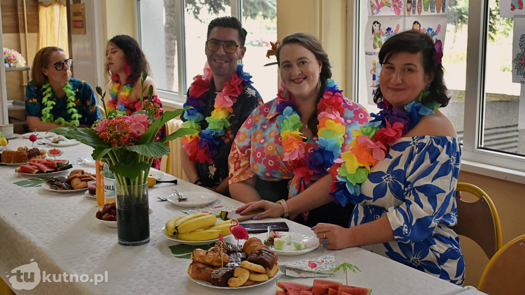 Hawajska impreza w kutnowskiej Dziewiątce