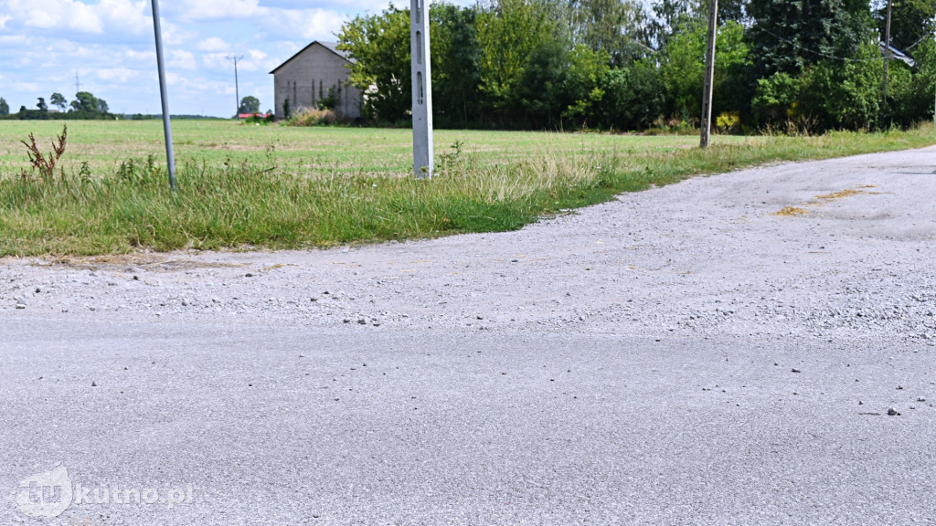 Remont drogi w miejscowości Bardzinek