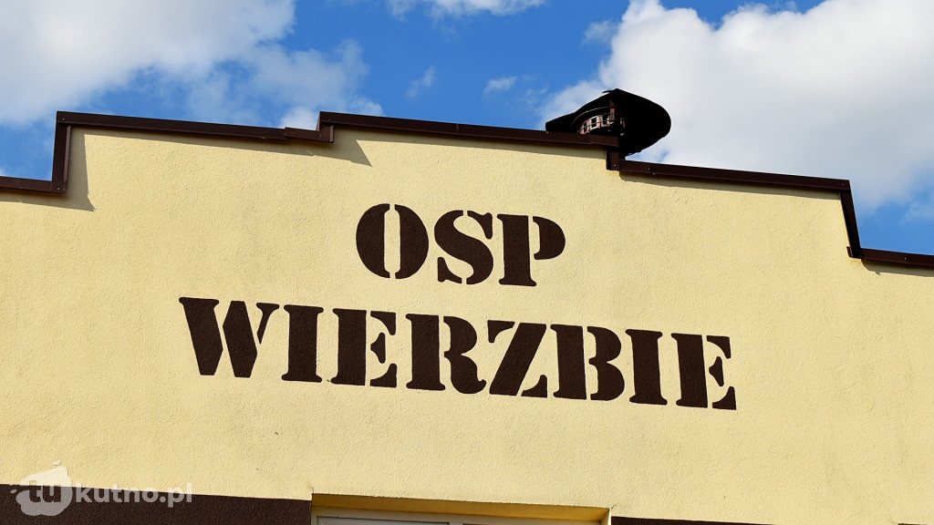 Nowy wóz w OSP Wierzbie