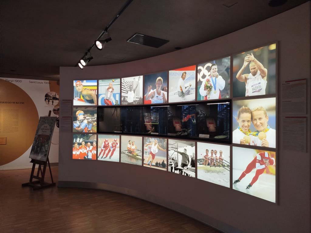 Uczniowie kutnowskiej 'Jedynki' w Muzeum Sportu