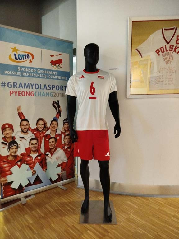 Uczniowie kutnowskiej 'Jedynki' w Muzeum Sportu