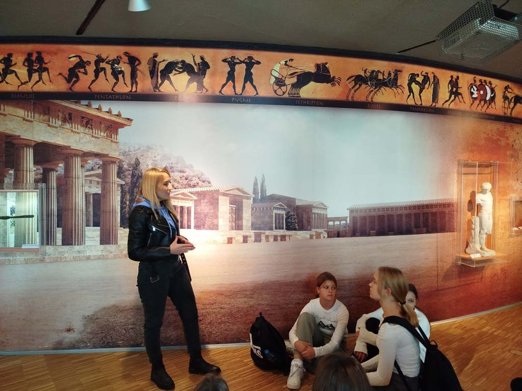Uczniowie kutnowskiej 'Jedynki' w Muzeum Sportu
