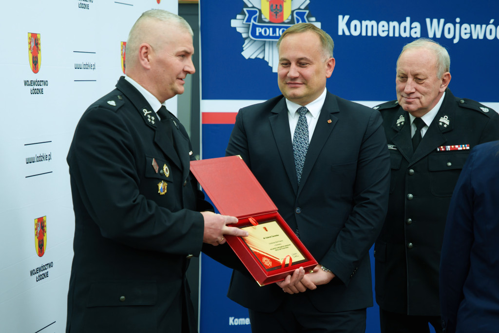 Nagrody dla strażaków i policjantów