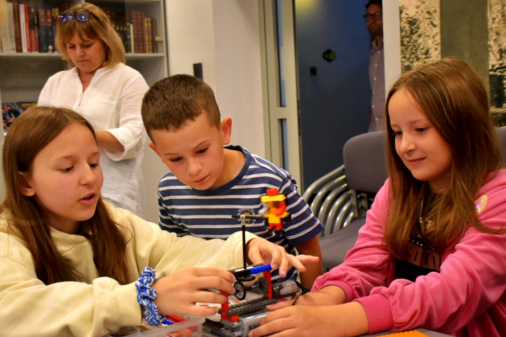 Warsztaty Lego w bibliotece.